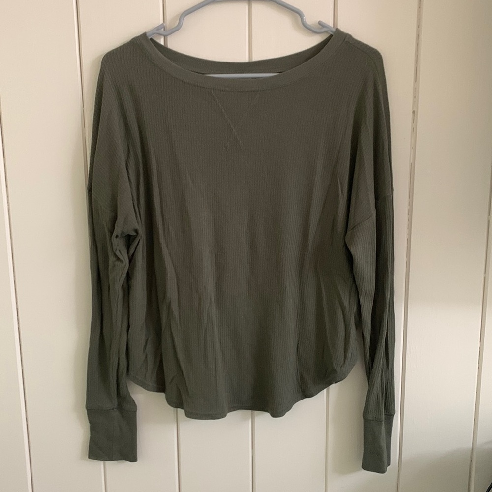 Green ribbed long sleeve top